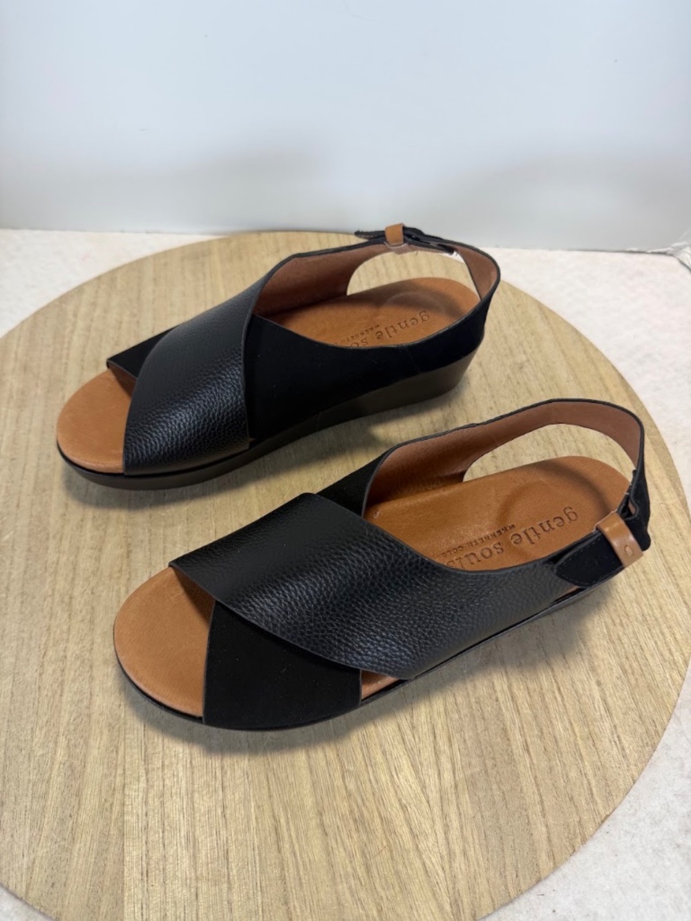 Gentle Souls Kenneth Cole Black Leather Slingback Sandals Womens 8 NWOT